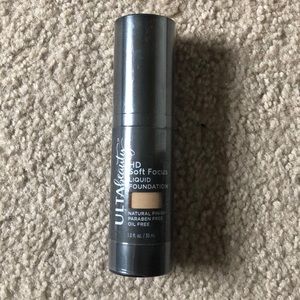 Ulta HD soft focus liquid foundation (medium)